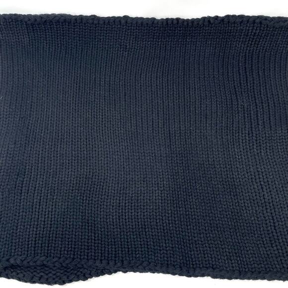 Renne's NYC Women's Chunky Knit Infinity Scarf in Black Women's' Men's Barney's - Picture 3 of 5
